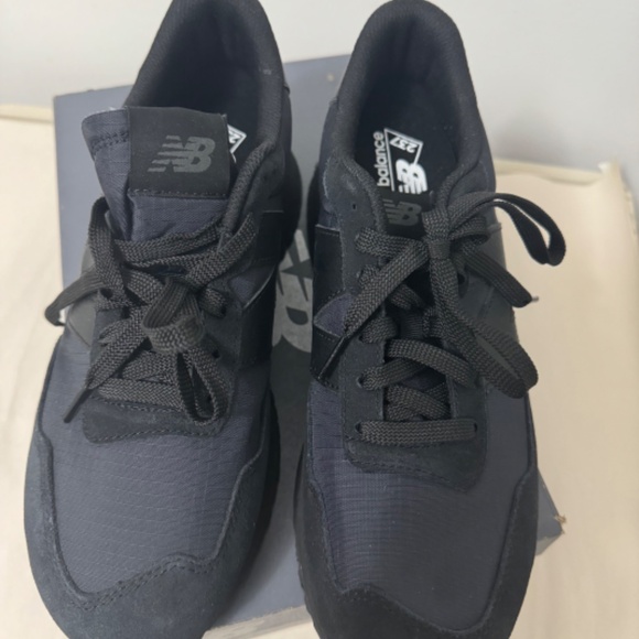 New Balance, size 9.5, and color is black-noir - Picture 4 of 4